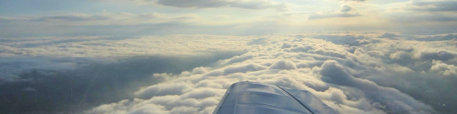 Initiation au pilotage d'un avion à l'aéroclub de Grenoble